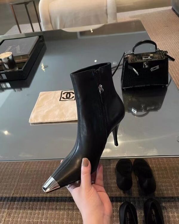 Yves Saint Laurent #15783 Fashionable Boots - Image 3