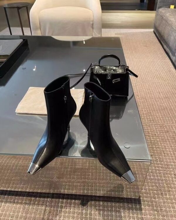 Yves Saint Laurent #15783 Fashionable Boots - Image 4
