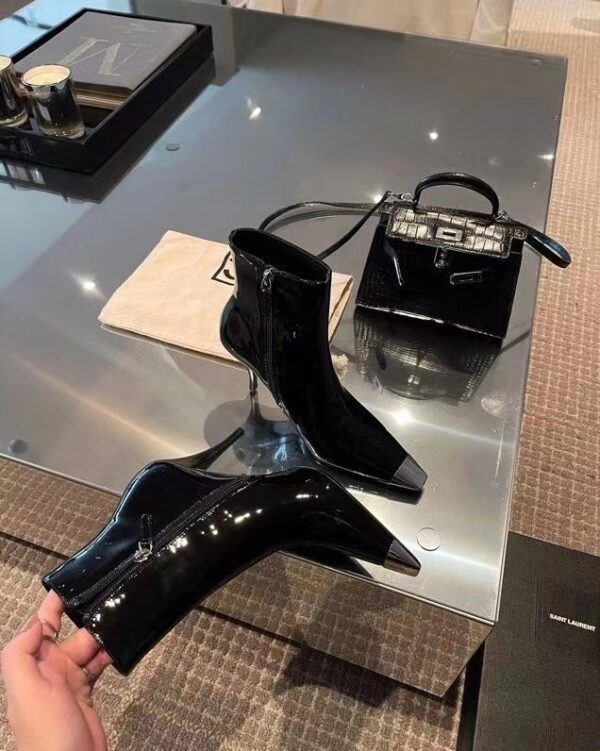 Yves Saint Laurent #15786 Fashionable Boots - Image 5