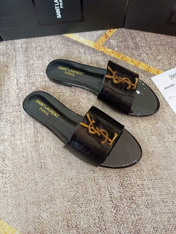 Yves Saint Laurent #23900 Fashionable Slippers - Image 4