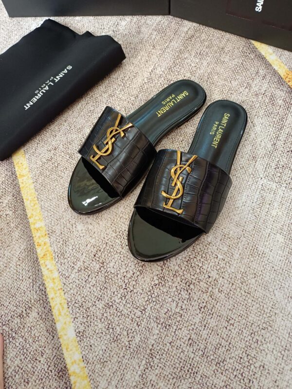Yves Saint Laurent #23900 Fashionable Slippers - Image 5