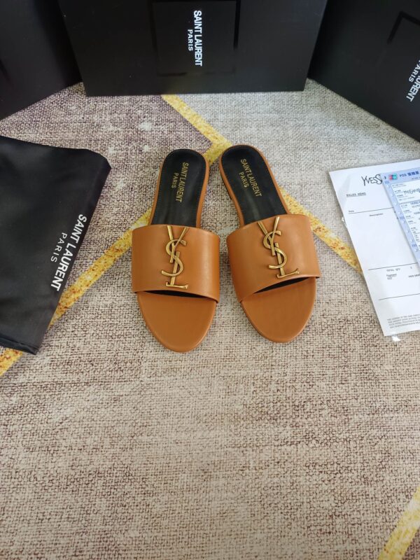 Yves Saint Laurent #23920 Fashionable Slippers