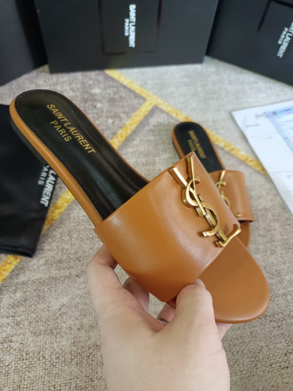 Yves Saint Laurent #23920 Fashionable Slippers - Image 6