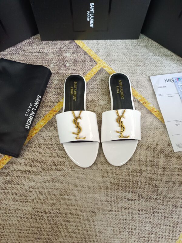 Yves Saint Laurent #23928 Fashionable Slippers