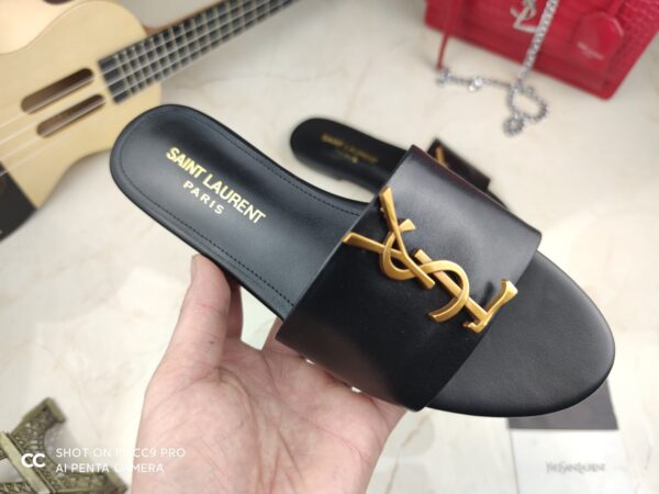 Yves Saint Laurent #29007 Fashionable Slippers