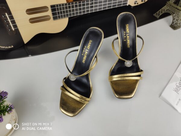 Yves Saint Laurent #31563 Fashionable Sandal - Image 2