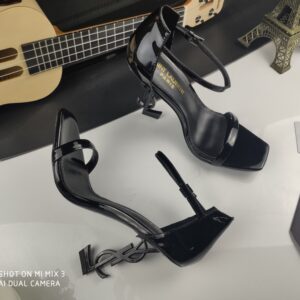 Yves Saint Laurent #32309 Fashionable Sandal