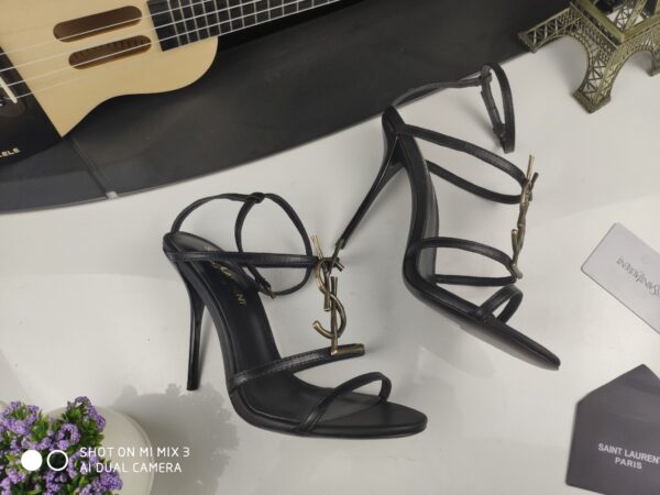 Yves Saint Laurent #32451 Fashionable Sandal - Image 6