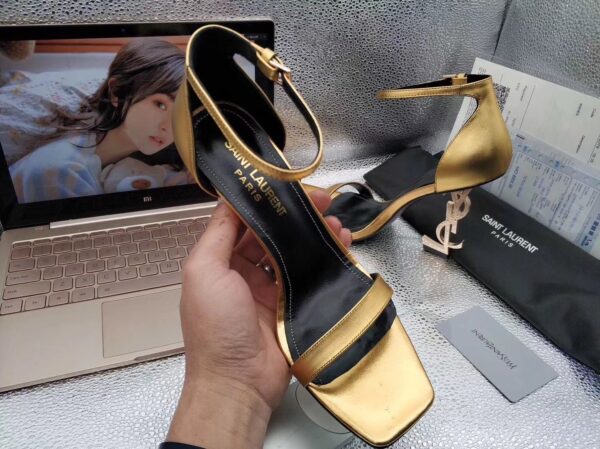 Yves Saint Laurent #37841 Fashionable High-Heeled Shoes - Image 2