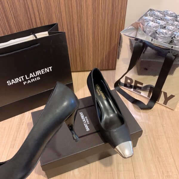 Yves Saint Laurent #58980 Fashionable High-Heeled Shoes - Image 5