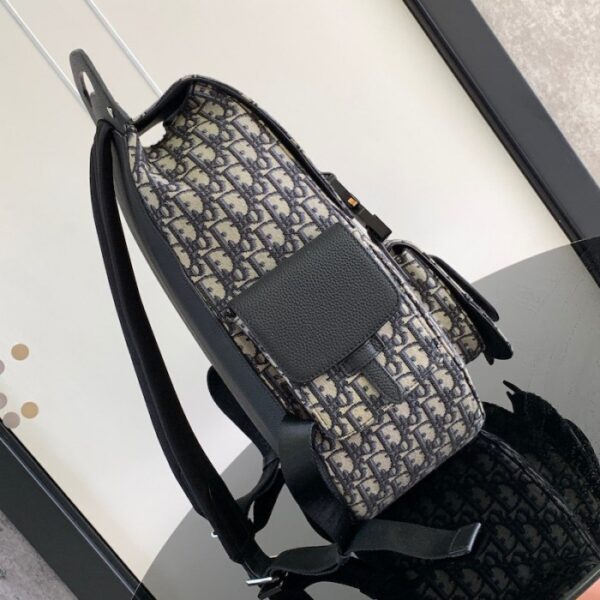 Dior Maxi Gallop Backpack Beige and Black Dior Oblique Jacquard - Image 2