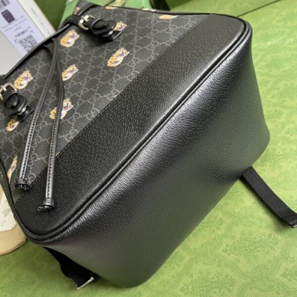 Gucci GG medium backpack with tiger print ‎696013 - Image 3