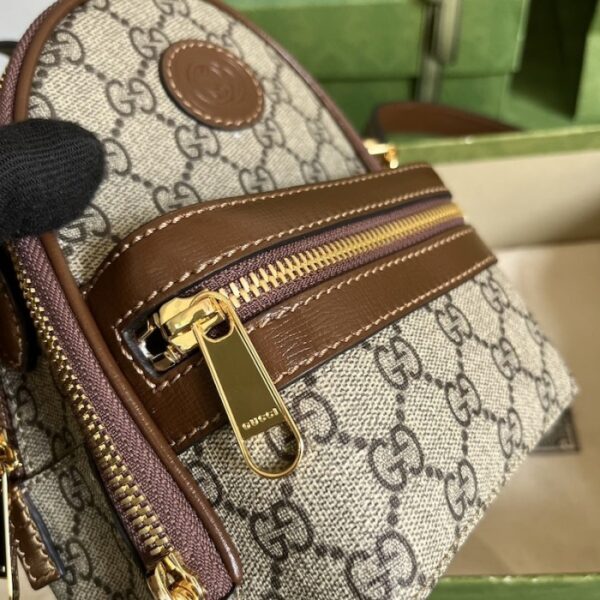 Gucci Multi-function bag with Interlocking G ‎725654 - Image 6