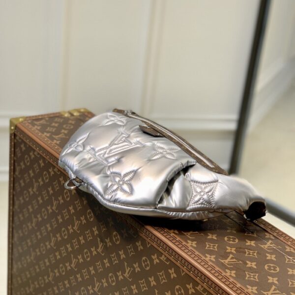 Louis Vuitton Maxi Bumbag LV M20971 - Image 3