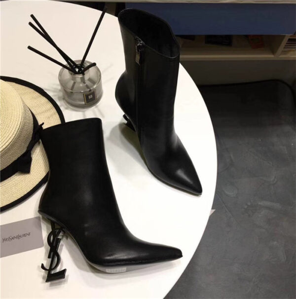 Yves Saint Laurent #717924-1 Boots For Women