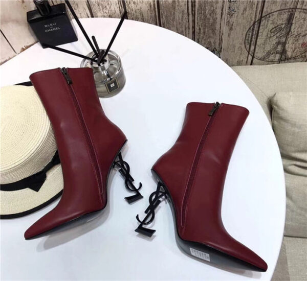 Yves Saint Laurent #717925-1 Boots For Women