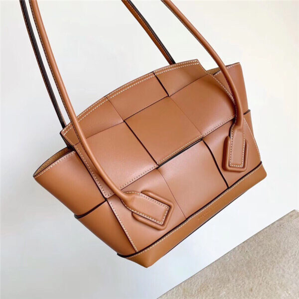 Bottega Veneta Arco 33 Bag Brown - Image 4