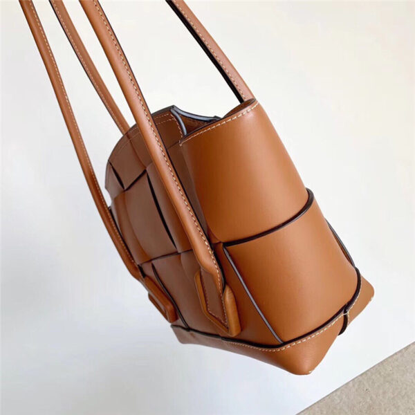 Bottega Veneta Arco 33 Bag Brown - Image 2