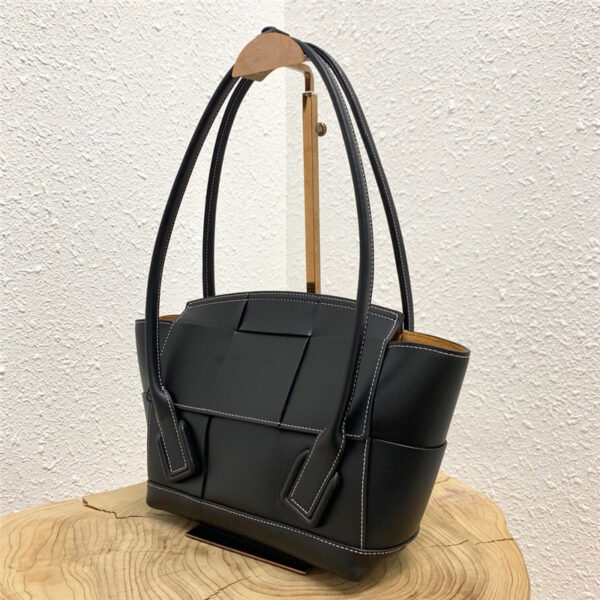 Bottega Veneta Arco 33 Bag Black - Image 3