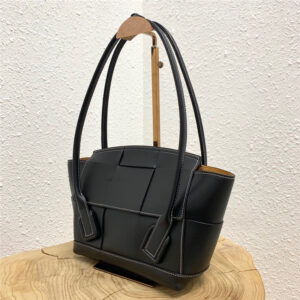 Bottega Veneta Arco 33 Bag Black