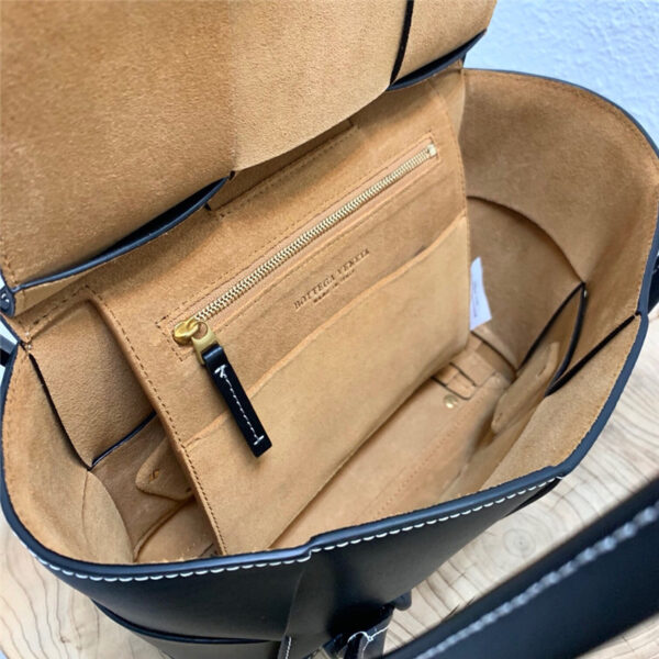 Bottega Veneta Arco 33 Bag Black - Image 4