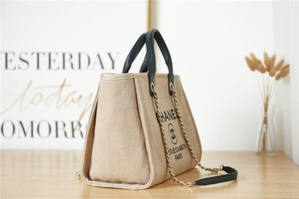 CC Off White Woolen Plaid Beach Bag - Image 6
