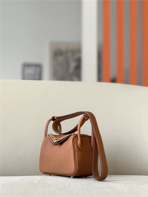 Hermès Mini Lindy Bag Brown - Image 8