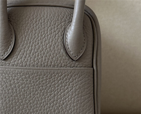 Hermès Mini Lindy Bag Grey - Image 2