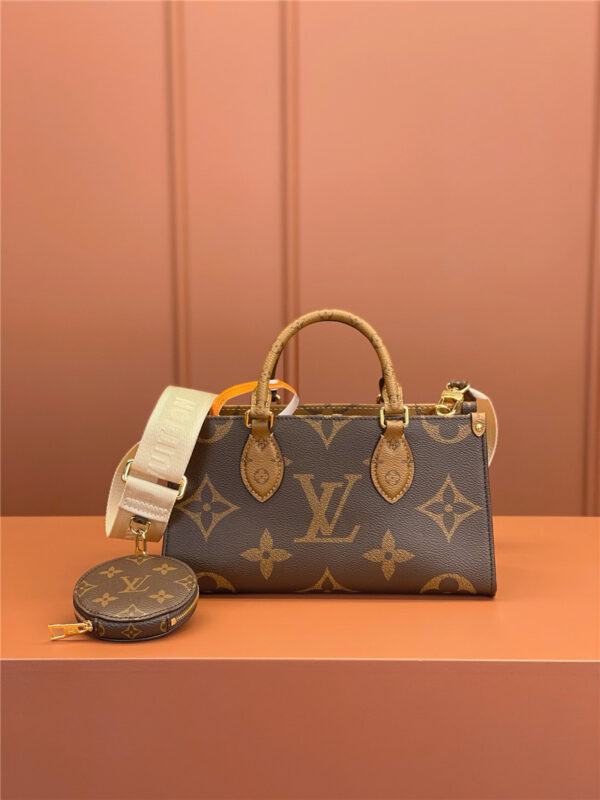 Louis Vuitton LV Onthego East West Bag - Image 3