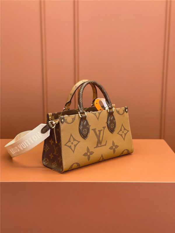 Louis Vuitton LV Onthego East West Bag - Image 8