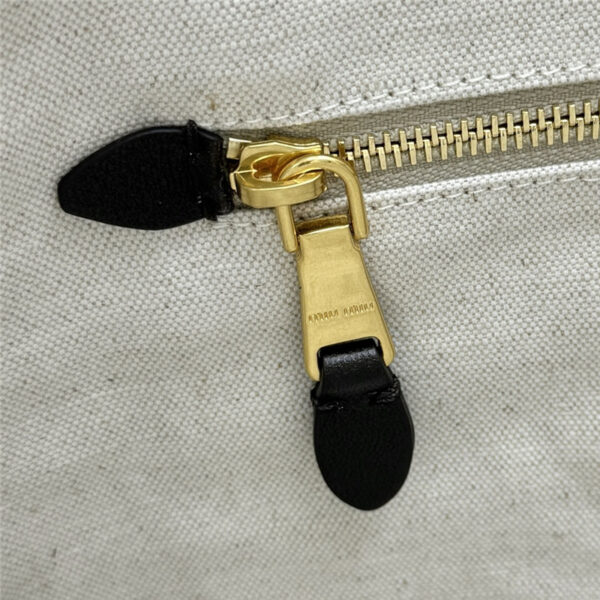 Miu Miu Logo Hobo Shoulder Bag - Image 10