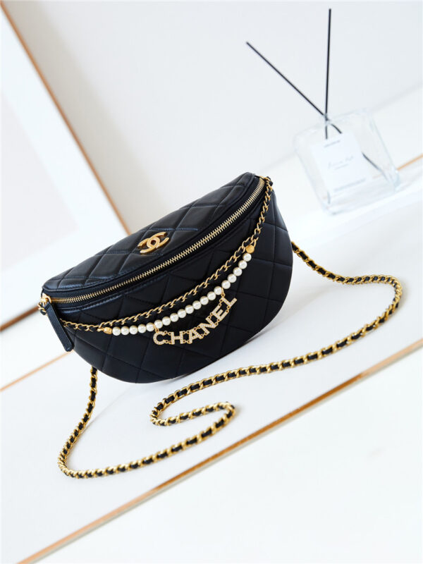 CC Pearl Chain Waist Bag - Image 4