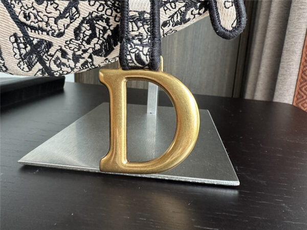 Dior Black Embroidered Denim Saddle Bag - Image 3