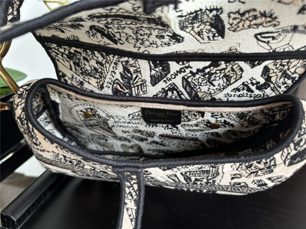 Dior Black Embroidered Denim Saddle Bag - Image 4