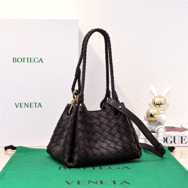 bottega veneta parachute leather shoulder bag - Image 6