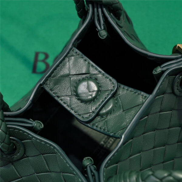 bottega veneta parachute leather shoulder bag - Image 2