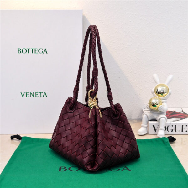 bottega veneta parachute leather shoulder bag