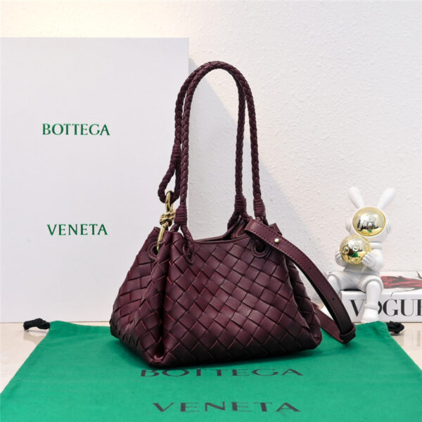 bottega veneta parachute leather shoulder bag - Image 7