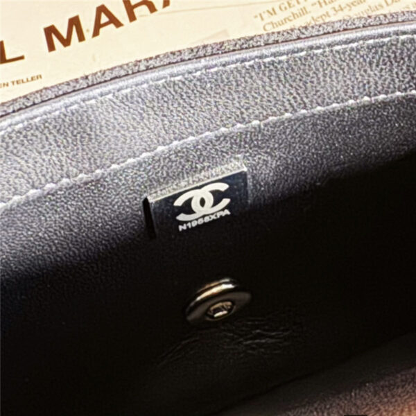 CC pearl cf rhinestone flap bag - Image 6