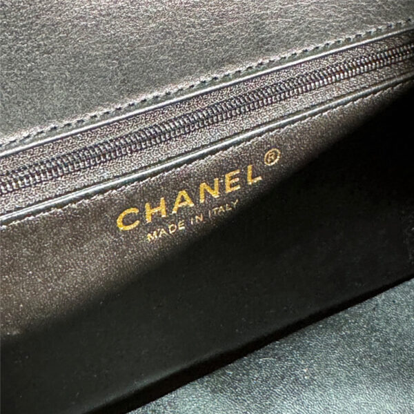 CC cf new pearl flap bag - Image 9