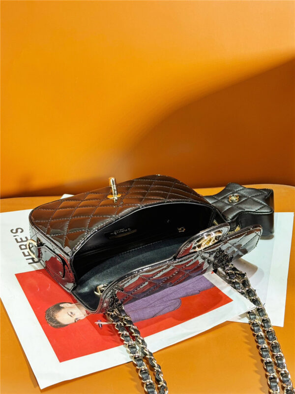 CC patent leather CF star bag - Image 4