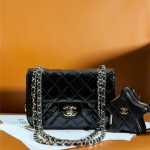 CC patent leather CF star bag