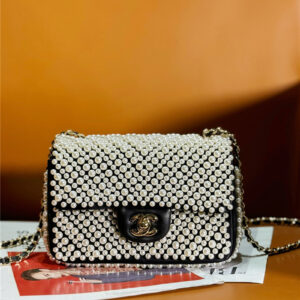 CC pearl cf flap bag