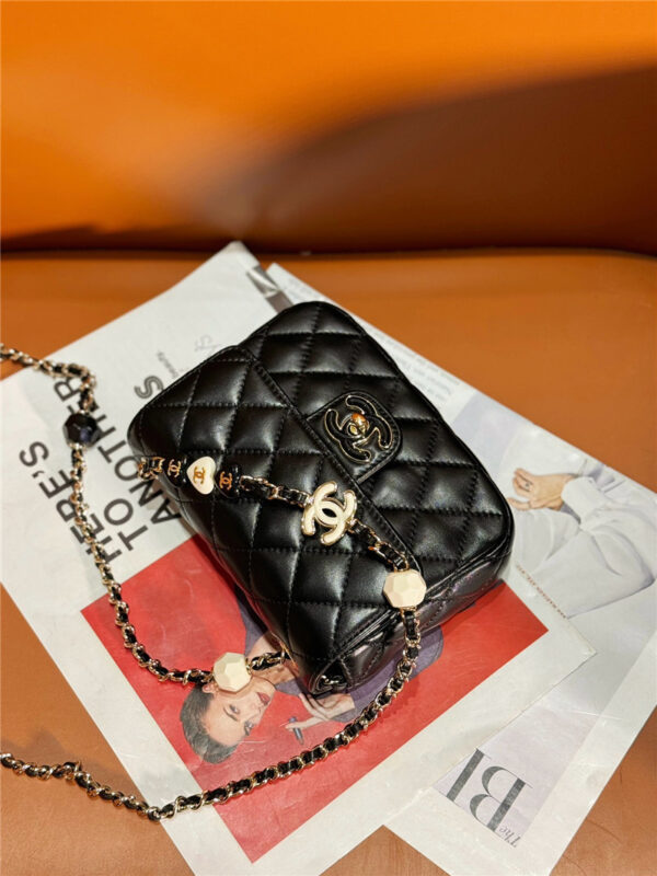 CC love CC logo flap bag - Image 5