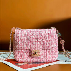 CC love CC logo flap bag