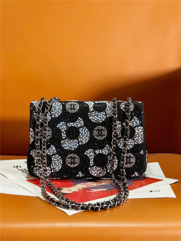 CC limited edition camellia CF bag small - Image 3