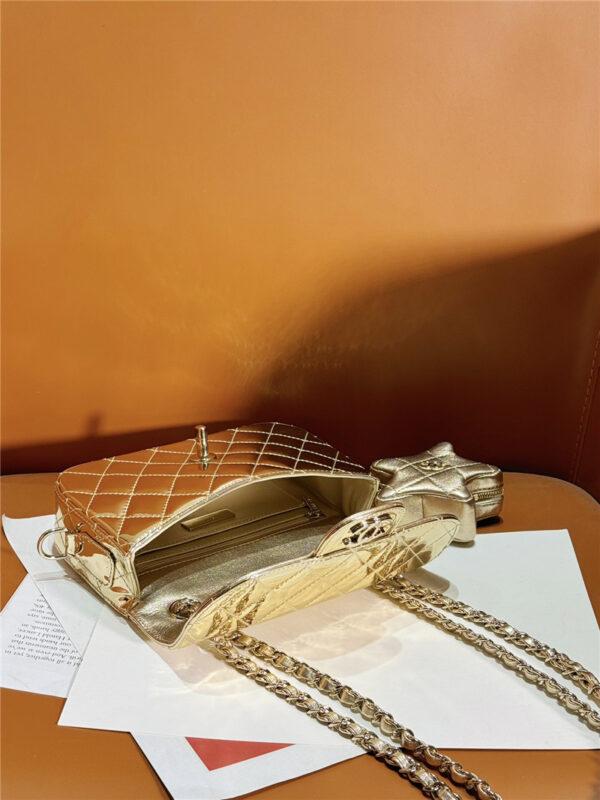 CC patent leather CF star bag - Image 4