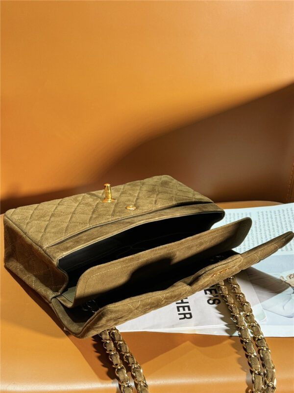 CC brown suede cf flap bag - Image 3