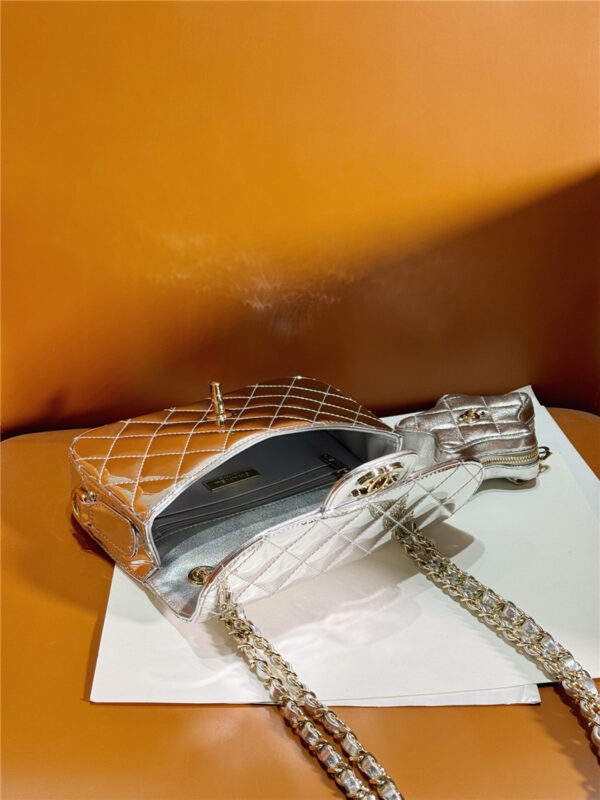 CC patent leather CF star bag - Image 6