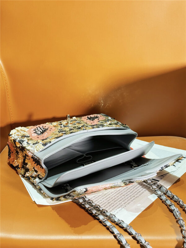 CC limited edition CF sequin bag - Image 2
